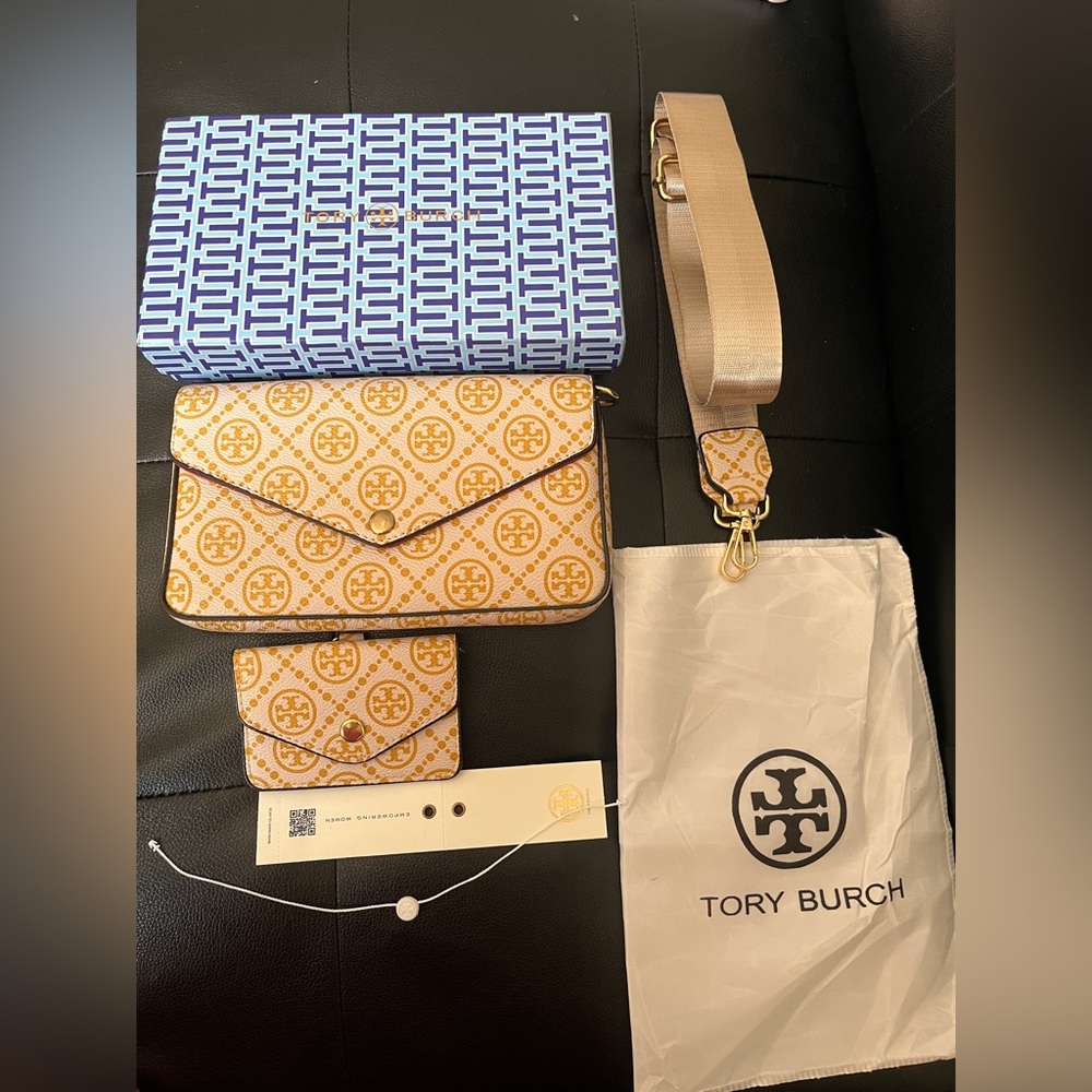 TORY BURCH Willa Mini Bucket Bag